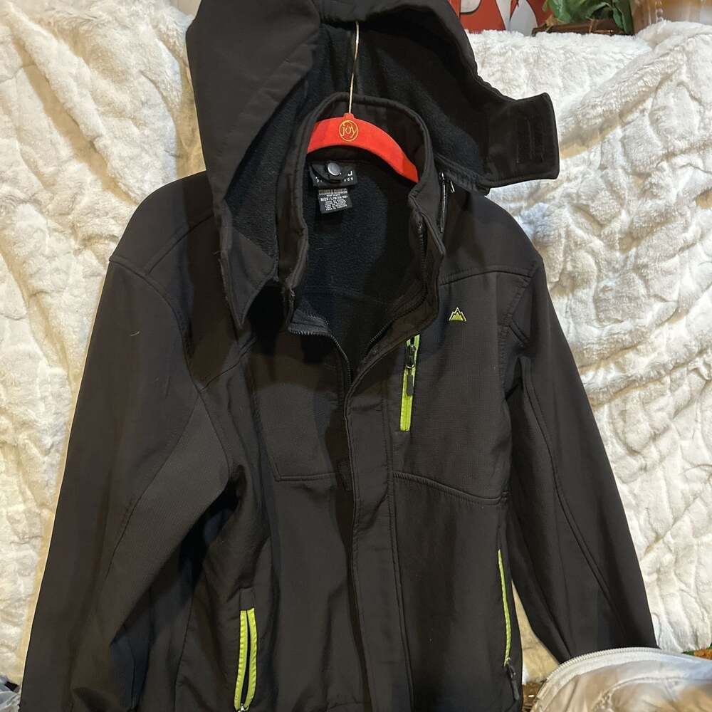 Snozu Performance Stretch-O-Rama Black Jacket Boys L